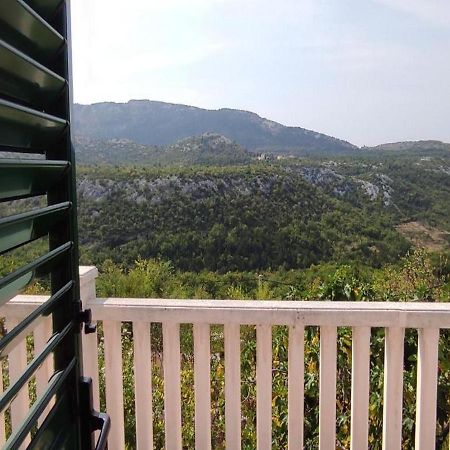 Holiday Home Carevic Gornja Brela ภายนอก รูปภาพ