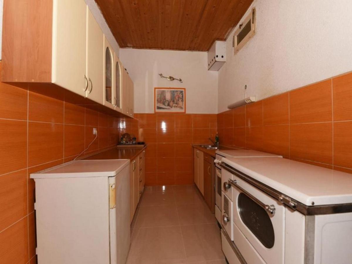 Holiday Home Carevic Gornja Brela ภายนอก รูปภาพ