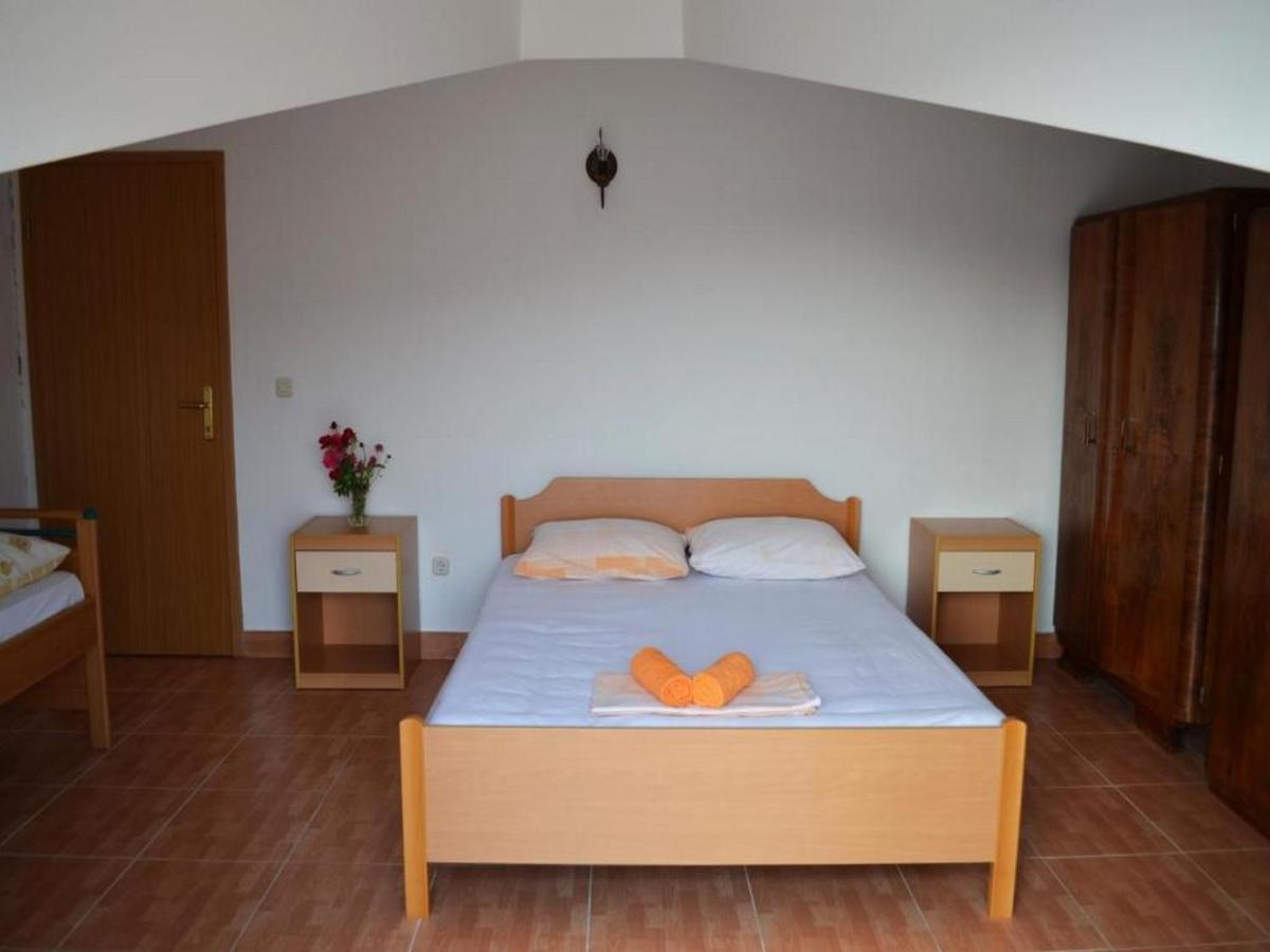 Holiday Home Carevic Gornja Brela ภายนอก รูปภาพ